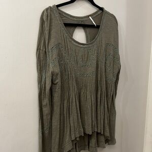 Free People Olive Green Blouse - women’s small - long sleeve - keyhole in back